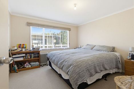 Photo of property in 14 Escort Grove, Awapuni, Palmerston North, 4412