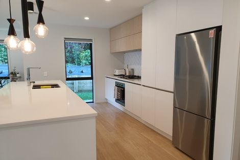 Photo of property in 38 Mooring Close, Whitby, Porirua, 5024