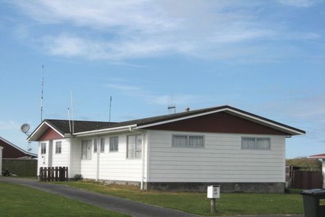 Photo of property in 53 Lee Street, Castlecliff, Whanganui, 4501