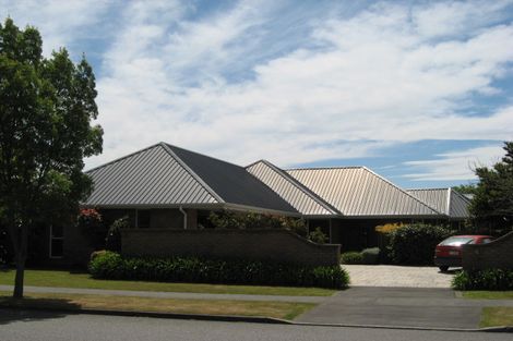 Photo of property in 43 Apsley Drive, Avonhead, Christchurch, 8042