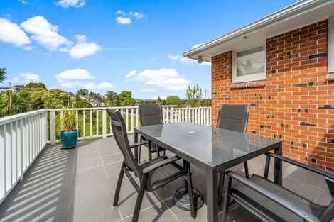 Photo of property in 180a Old Titirangi Road, New Lynn, Auckland, 0600