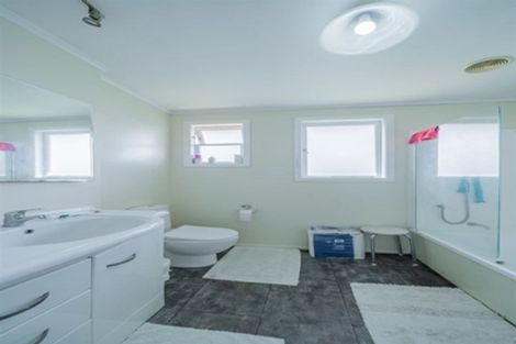 Photo of property in 33 Sheehan Avenue, Papakura, 2110