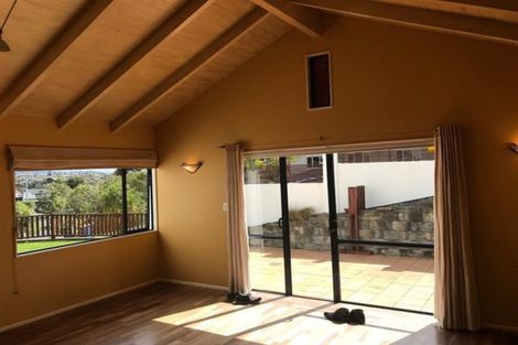 Photo of property in 10 Chamari Close, Titirangi, Auckland, 0604