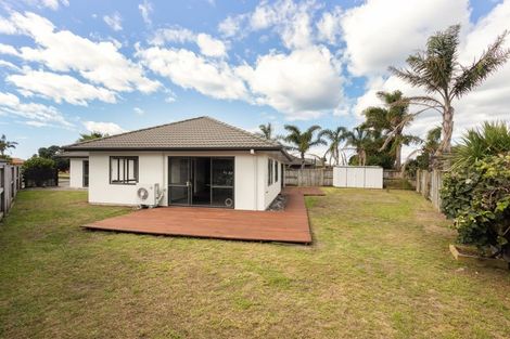 Photo of property in 41 Madeleine Terrace, Papamoa Beach, Papamoa, 3118