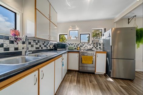 Photo of property in 13 Honnor Place, Hurdon, New Plymouth, 4310