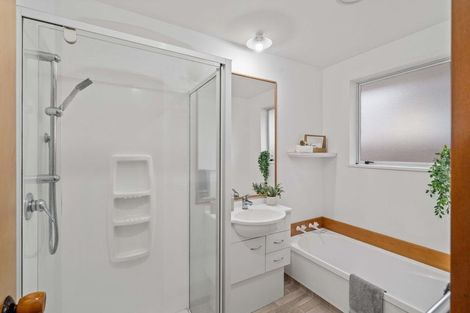 Photo of property in 3/5 Broadbent Street, Riccarton, Christchurch, 8041