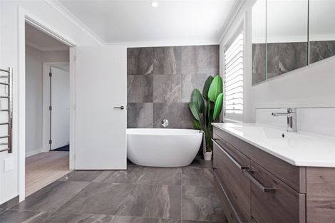 Photo of property in 151 Palm Springs Boulevard, Papamoa Beach, Papamoa, 3118