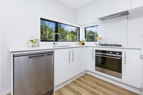 Photo of property in 34 Dahl Drive, Wallaceville, Upper Hutt, 5018