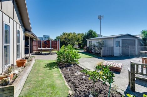 Photo of property in 16 Townshend Crescent, Greenmeadows, Napier, 4112