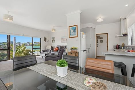 Photo of property in 10 Cable Bay Block Road, Cable Bay, 0420