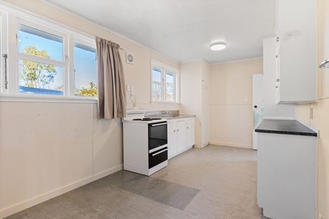 Photo of property in 8-10 Dix Crescent, Riversdale, Blenheim, 7201