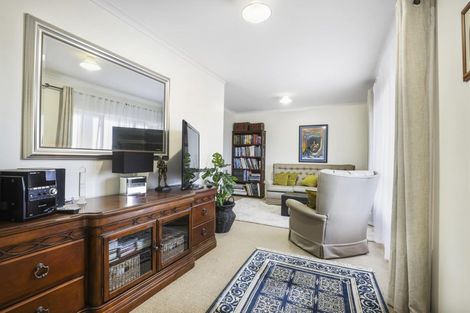 Photo of property in 8 Glenburn Place, Nawton, Hamilton, 3200