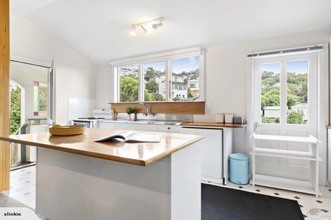 Photo of property in 26 Tanera Crescent, Brooklyn, Wellington, 6021