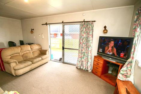 Photo of property in 16 Inverness Avenue, Hamilton East, Hamilton, 3216