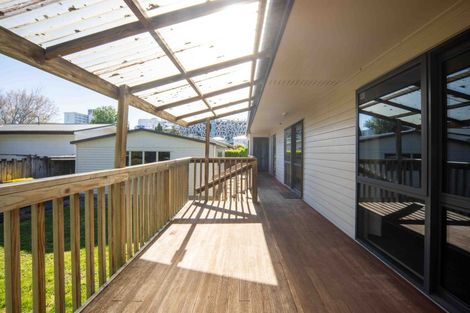 Photo of property in 3a Sandleigh Road, Hamilton Lake, Hamilton, 3204