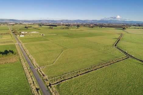 Photo of property in 55 The Strand, Fitzherbert, Palmerston North, 4410