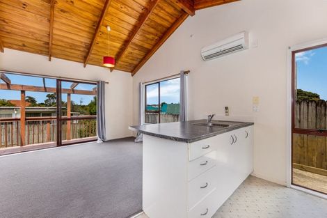 Photo of property in 10 James Road, Manurewa, Auckland, 2102