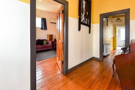 Photo of property in 96 Somerfield Street, Somerfield, Christchurch, 8024