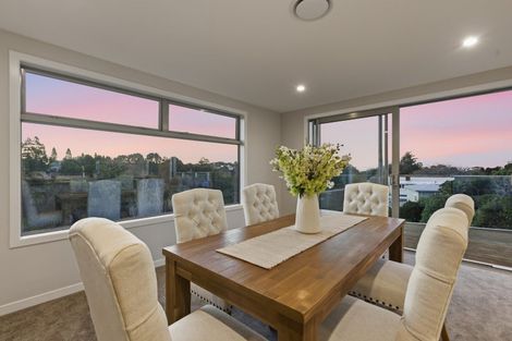 Photo of property in 12c Ruskin Place, Westown, New Plymouth, 4310