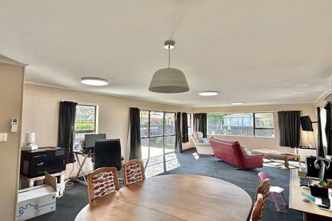 Photo of property in 5 Devon Street, Taradale, Napier, 4112