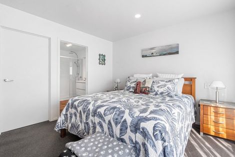 Photo of property in 22 Sando Way, One Tree Point, 0118