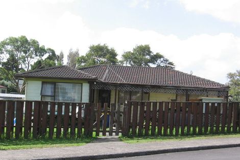 Photo of property in 23 Meilland Place, Glen Eden, Auckland, 0602