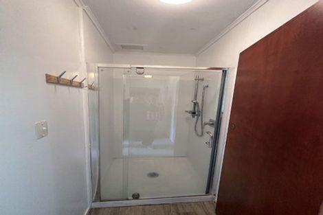 Photo of property in 1/14 Lake Road, Northcote, Auckland, 0627