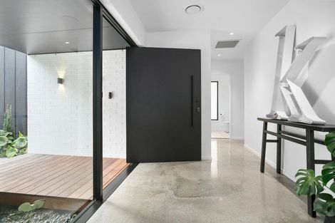 Photo of property in 1/45 Saint Kilda Road, Cambridge, 3434