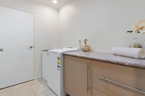 Photo of property in 14 Duntrune Road, Flat Bush, Auckland, 2016