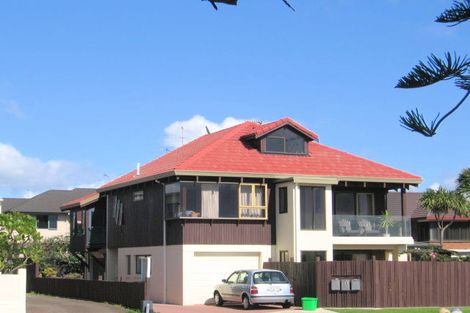Photo of property in 3/34 Marine Parade, Mount Maunganui, 3116