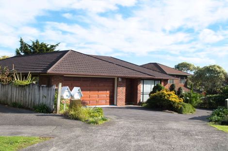 Photo of property in 2/17 Fieldstone Court, Northpark, Auckland, 2013