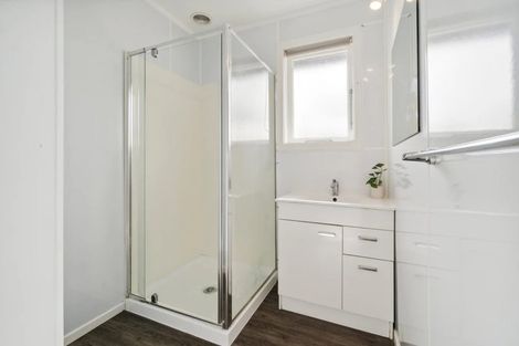 Photo of property in 42 Churchill Avenue, Manurewa, Auckland, 2102