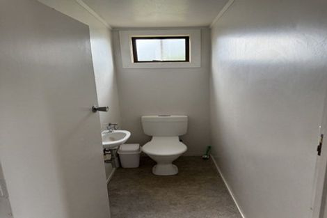 Photo of property in 3 Titoki Street, Te Atatu Peninsula, Auckland, 0610