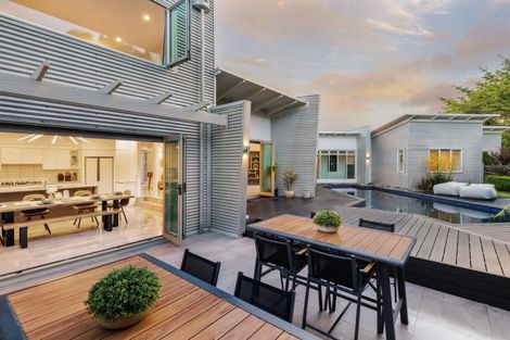 Photo of property in 56 Saint James Drive, Huntington, Hamilton, 3210