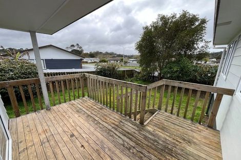 Photo of property in 220 Waitemata Drive, Ranui, Auckland, 0612