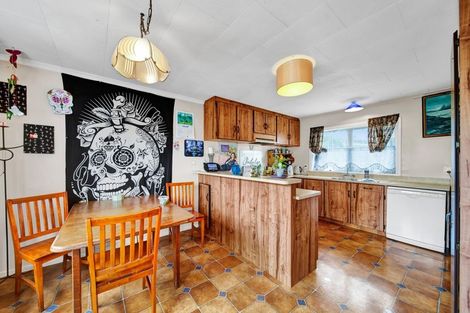 Photo of property in 152 Miranda Street, Stratford, 4332