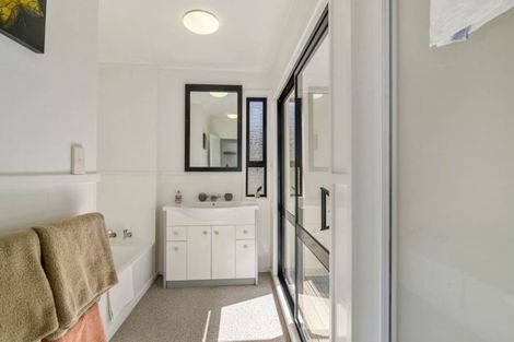 Photo of property in 16 Lewis Road, Lynmore, Rotorua, 3010