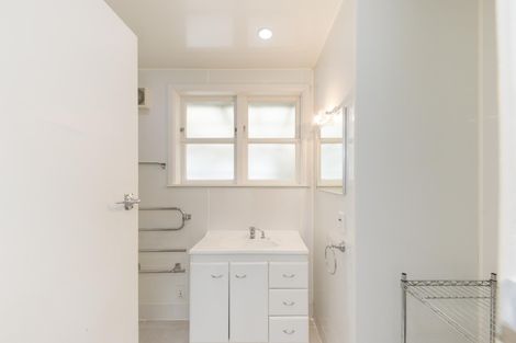 Photo of property in 18 Ronberg Street, Highbury, Palmerston North, 4412