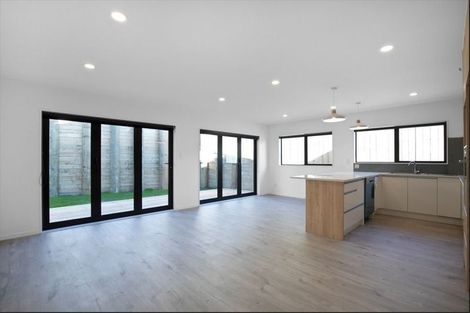 Photo of property in 94a Alton Avenue, Hillcrest, Auckland, 0627