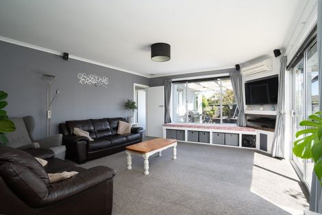 Photo of property in 10 Warren Crescent, Hillmorton, Christchurch, 8025