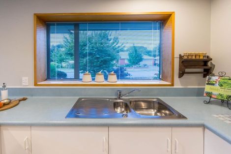 Photo of property in 15 Showgate Avenue, Sockburn, Christchurch, 8042
