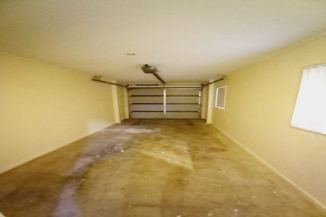 Photo of property in 19/8 Margan Avenue, New Lynn, Auckland, 0600