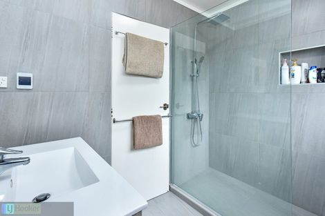 Photo of property in 140a Great South Road, Manurewa, Auckland, 2102