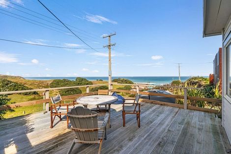 Photo of property in 616 Aranga Coast Road, Aranga, 0376