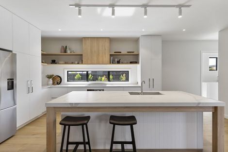 Photo of property in 14 Booker Drive, Tuakau, 2121