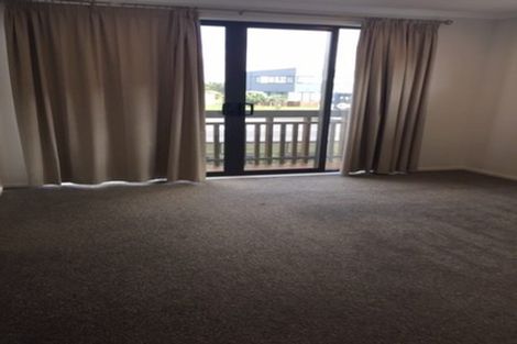 Photo of property in 4 Teal Way, Hobsonville, Auckland, 0616