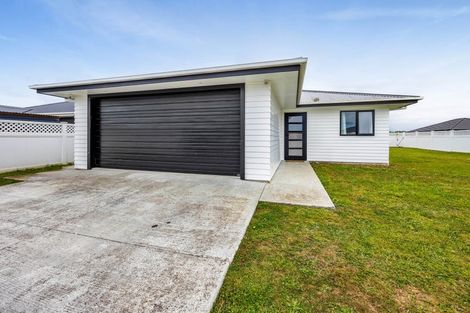 Photo of property in 48 County Drive, Hawera, 4610