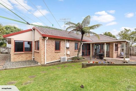 Photo of property in 5 Fearnley Grove, Albany, Auckland, 0632