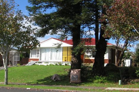 Photo of property in 18 Wells Road, Bucklands Beach, Auckland, 2012