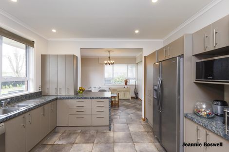 Photo of property in 45 Kentucky Way, Awapuni, Palmerston North, 4412